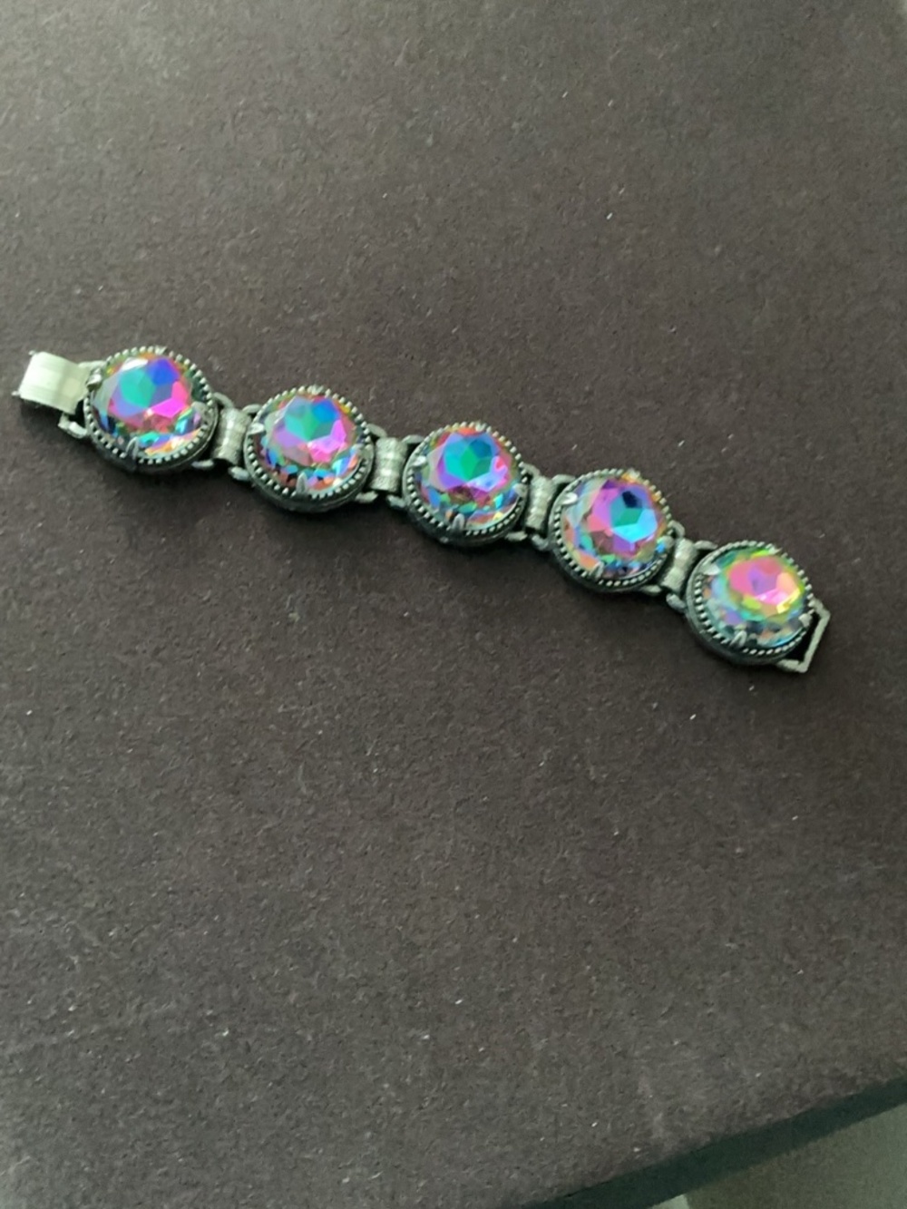 VINTAGE WATERMELON HELIOTROPE BRACELET
